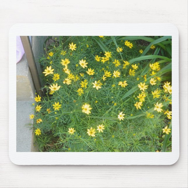 Tapis De Souris Fleurs jaunes minuscules avec la verdure (Devant)