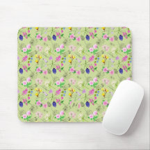 Fleurs sauvages d'aquarelle délicats sur vert