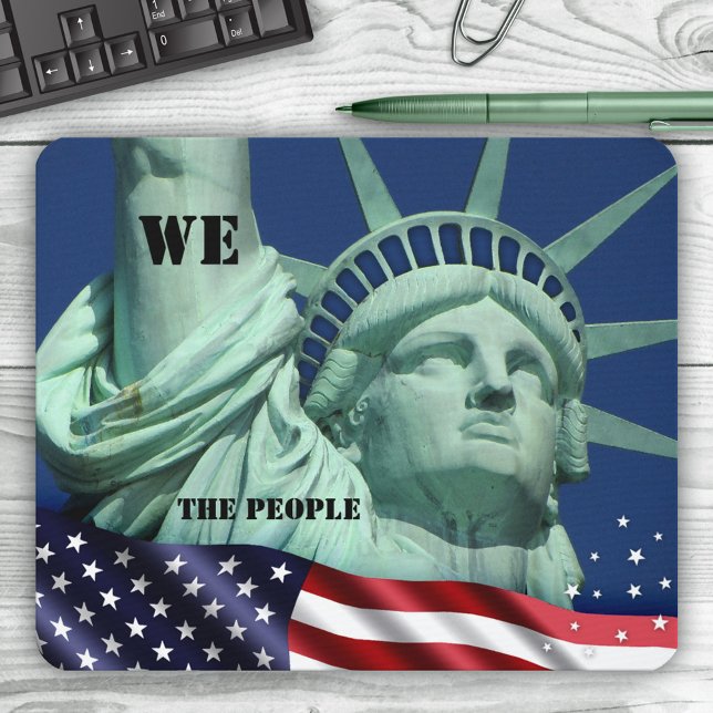 Tapis De Souris Freedom USA Statue de la Liberté (Mouse pad featuring an image of the Statue of Liberty with the USA flag to celebrate the US)