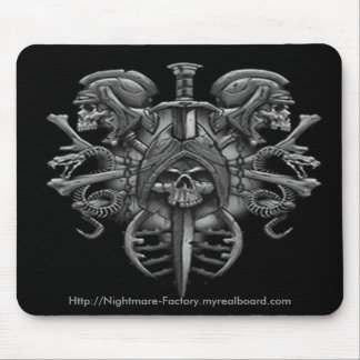 Tapis de souris gothique de crânes de guerrier