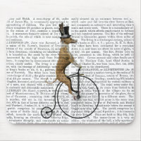 Greyhound sur Black Penny Farthing Bike
