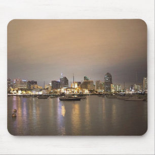 Tapis De Souris Horizon de voiliers de San Diego de nuit