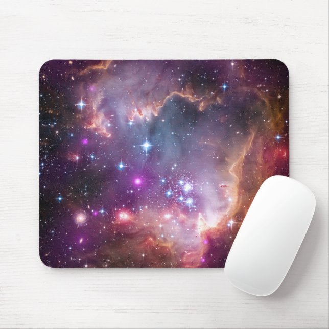 Tapis De Souris Jeunes Étoiles Dans Le Petit Nuage Magellanique. (Avec souris)