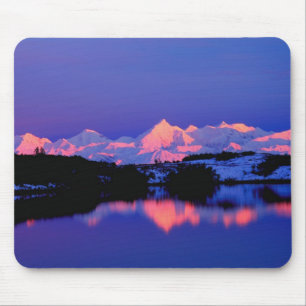 Tapis De Souris La chaîne d'Alaska est adjacente au mont Denali,