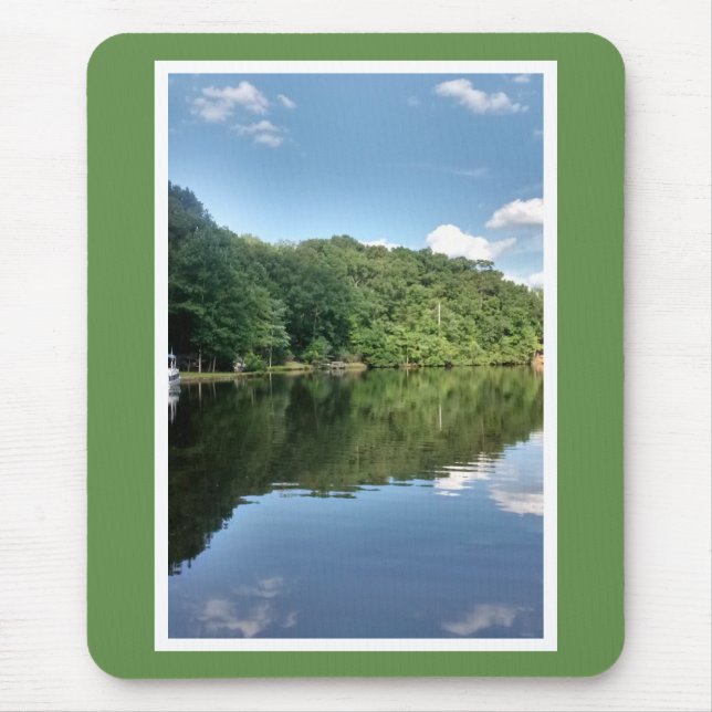 Tapis De Souris Lac avec ciel et arbres reflété dans l'eau Photo 2 (Devant)