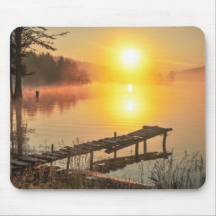 Tapis De Souris Lac idyllique mountain brumeuse du lever de soleil