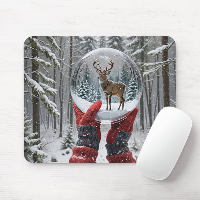 Tapis De Souris Le Cerf D'Hiver Dans Le Globe Des Neiges (Avec souris)