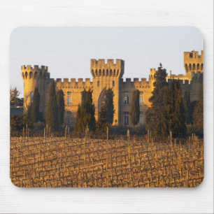 Tapis De Souris Le vignoble avec des vignes de syrah et le château