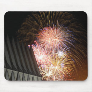 Tapis De Souris Les feux d'artifice éclatent