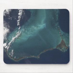 Tapis De Souris L'île étroite prolongée d'Eleuthra des Bahamas