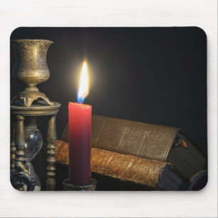 Tapis De Souris Livres anciens et sablier sur fond sombre