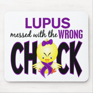 Tapis De Souris Lupus sali avec le poussin faux