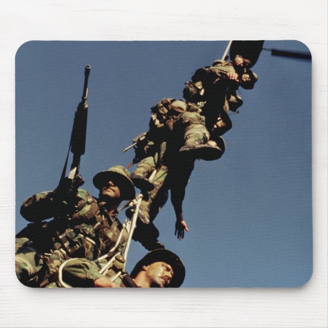 Tapis De Souris Marines sur une INSTALLATION de SPIE. un (Devant)