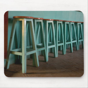 Tapis De Souris Mexique, Oaxaca, Tabourets de bar verts alignés le
