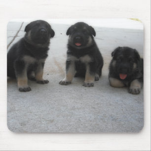 Tapis de souris mignon de chiot de berger allemand