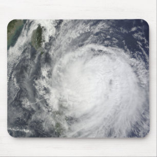 Tapis De Souris Ouragan Lupit outre des Philippines