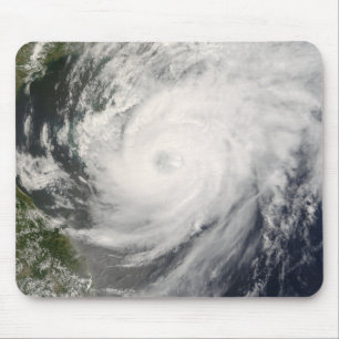 Tapis De Souris Ouragan Neoguri approchant la Chine