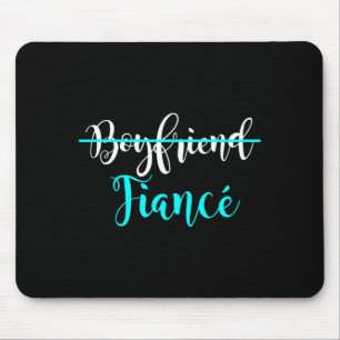 Tapis De Souris Petit ami homme fiancé couple fiançailles mariés