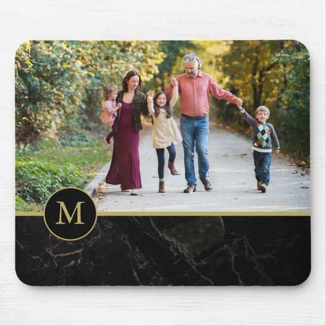 Tapis De Souris Photo de famille en marbre noir avec monogramme Ta (Devant)