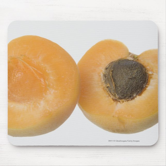 Tapis De Souris Plan rapproché de section transversale d'une prune (Devant)