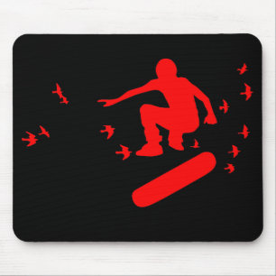 Tapis De Souris planche à roulettes. planche avec oiseaux. rouge.