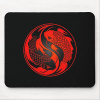 Poissons rouges et noirs de Yin Yang Koi