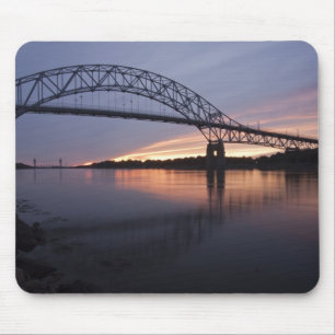 Tapis De Souris Pont de Sagamore sur le canal de Cape Cod,