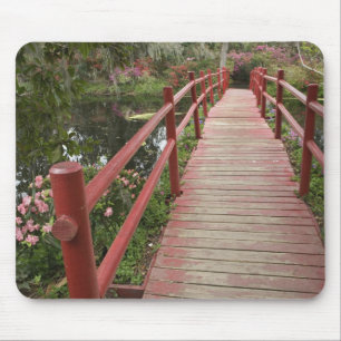 Tapis De Souris Pont rouge sur étang, Magnolia Plantation,