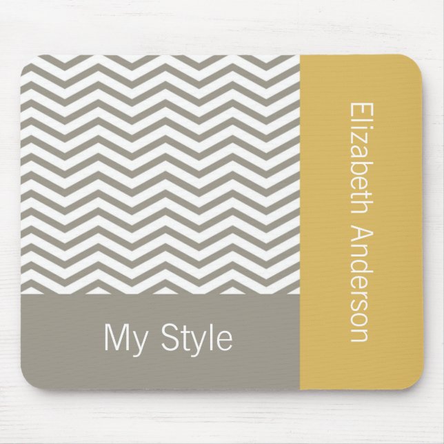 Tapis De Souris Préppy Grey Chevron Jaune Géométrique Avec Nom (Devant)