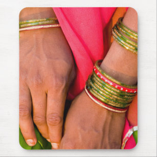 Tapis De Souris Rajasthan : Le gros plan des mains des femmes