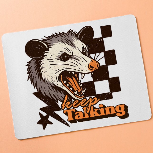 Tapis De Souris Retro Continue Talking Feral Possum : Animal sauva (This keep talking feral possum design brings bold edgy humor to your day!
)