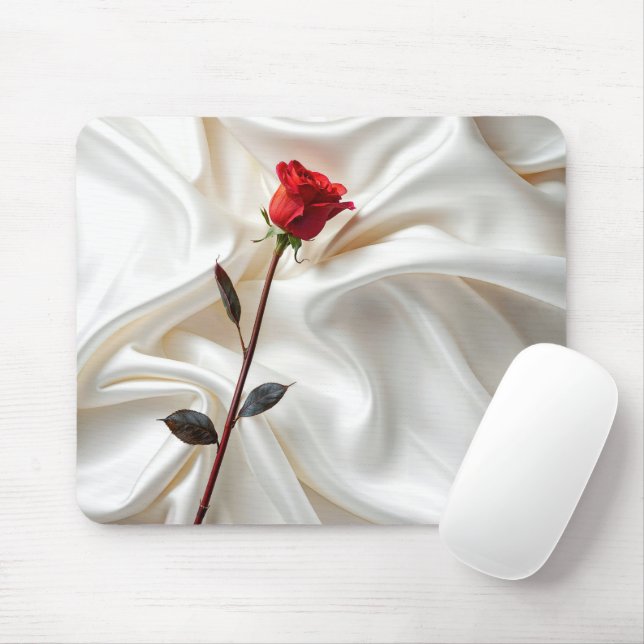 Tapis De Souris Rose rouge sur satin blanc (Avec souris)