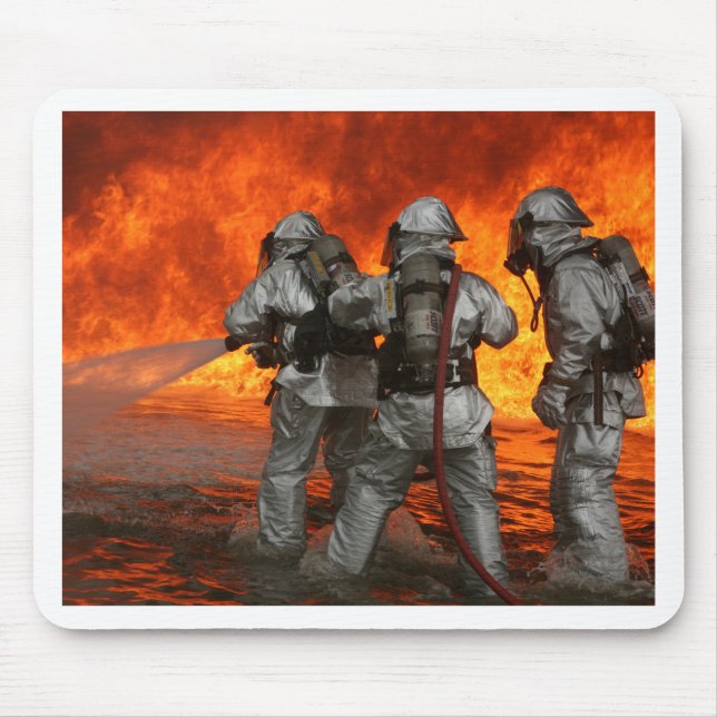 Tapis De Souris Sapeurs-pompiers combattant un feu (Devant)