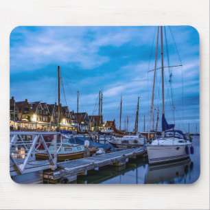 Tapis De Souris Scène nocturne traditionnelle de la ville de pêche