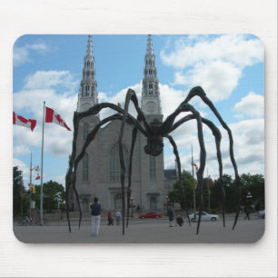 Tapis De Souris Sculpture géante Québec en araignée