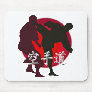 Tapis De Souris Silhouette de combat de karaté, fond rouge de