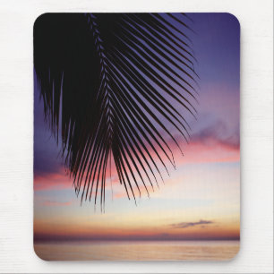 Tapis De Souris Silhouette tropicale de palmier de plage pourpre