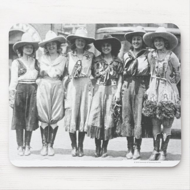 Tapis De Souris Six cow-girls aux jours de frontière de Cheyenne (Devant)