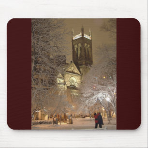 Tapis De Souris snow_church_couple_tv