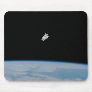 Tapis De Souris Spacewalking d'astronaute de la NASA au-dessus de
