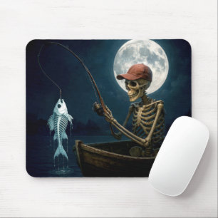 Tapis De Souris Squelette pêche dans un bateau en bois
