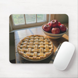 Tapis De Souris Tarte aux pommes près d'une fenêtre ensoleillée de