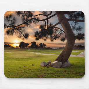 Tapis De Souris Terrain de golf au coucher du soleil