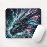 Tête de dragon dans un orage avec éclairs