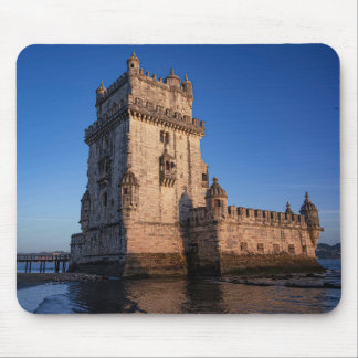 Tapis De Souris Tour Belem au coucher du soleil à Lisbonne, Portug