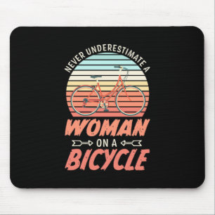 Tapis De Souris Une Femme En Vélo