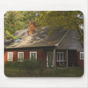 Tapis De Souris Une maison rouge de rondin