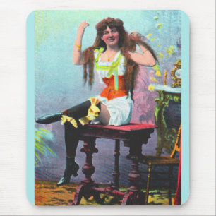 Tapis De Souris vers 1905 femme libre RPPC no 1