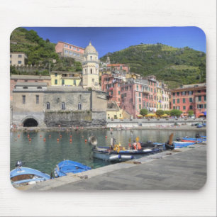 Tapis De Souris Ville en pente de Vernazza, Cinque Terre, Ligurie