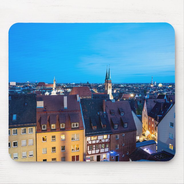 Tapis De Souris Vue sur la vieille ville de Nuremberg la nuit (Devant)